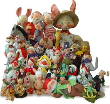 Scrapbook of Photos dedicated to Annalee Doll collectors